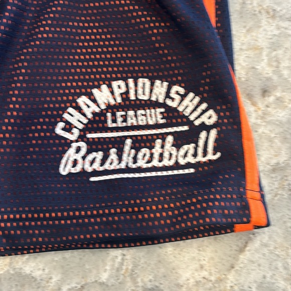 The Children’s Place boys basketball shorts. Medium - Picture 3 of 8